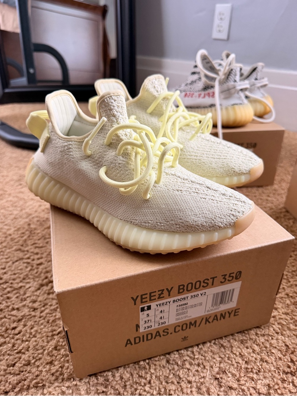 YEEZY Boost 350